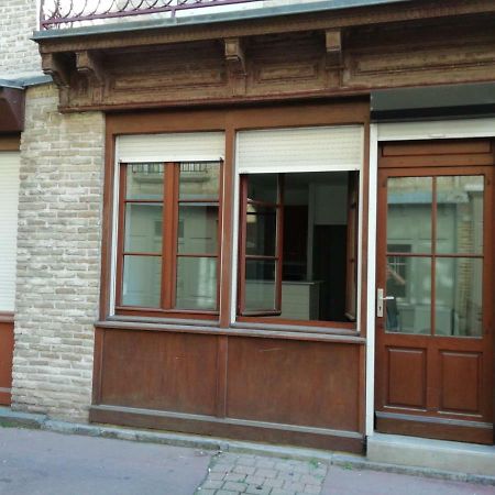 דייפ Appartement De La Place מראה חיצוני תמונה