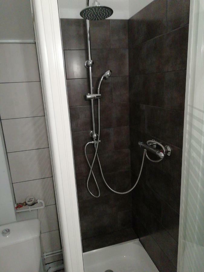 דייפ Appartement De La Place מראה חיצוני תמונה