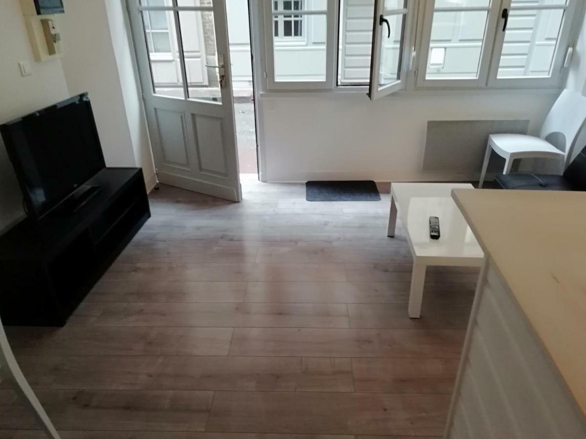 דייפ Appartement De La Place מראה חיצוני תמונה